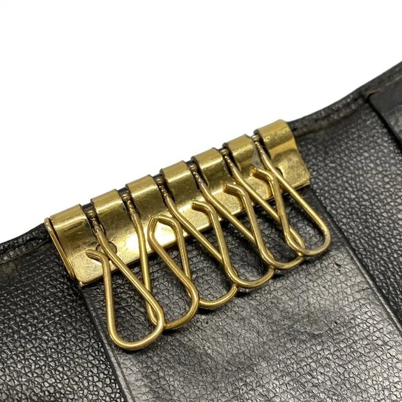 Auth CHANEL CC Button - Black Leather Key Case - Picture 12 of 14